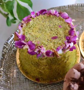 Drivu Rose Pistachio Cake Individual
