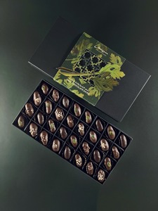 Drivu Dark Chocolate Dates Selection - Box of 32