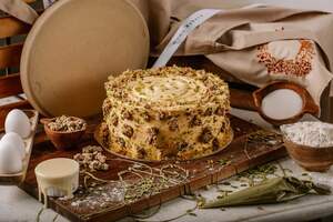 Drivu Crunchy Pistachio Cake 