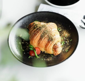 Drivu Zaatar with Cheese Croissant