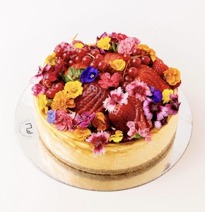 Drivu Large Floral Cheesecake