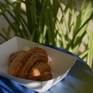 Drivu Kiri & Honey Croissant 