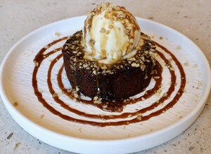 Drivu Date Cake Upside Down 