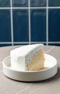 Drivu Coconut Cake