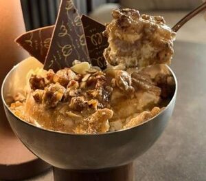 Drivu Walnut Cake Small