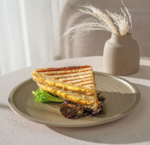 Claro Cheesy Sandwich - Claro AlAin abu-dhabi