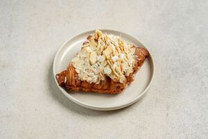 Drivu Almond Croissant