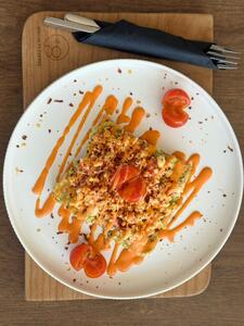Drivu Scrambled egg Tomato with Avo