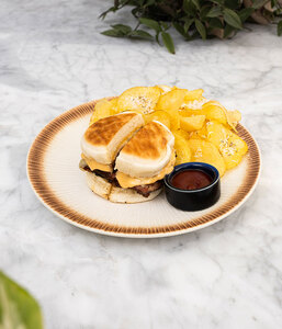 Drivu Pastrami Sandwich 