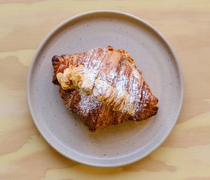 Drivu Almond Croissant 