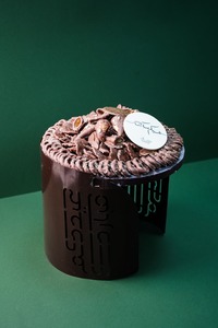 Drivu Eid Brown Steel Tray (Salted Chocolates)<