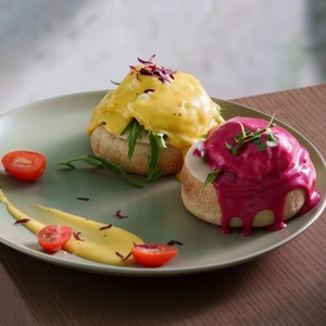 Drivu Classic Egg Benedict