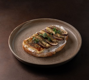 Drivu Figs & Halloumi Toast