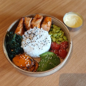 Drivu Grilled Salmon Rice Bowl