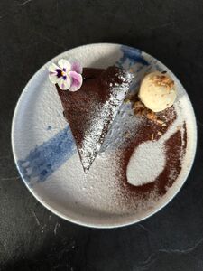 Drivu Fudge Chocolate Cake 