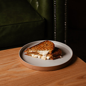 Drivu Pesto Mozzarella Sandwich