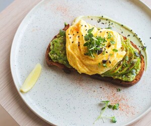 Drivu Avocado toast with eggs