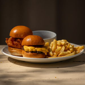 Drivu Duo Sliders Chicken Burger with fries 