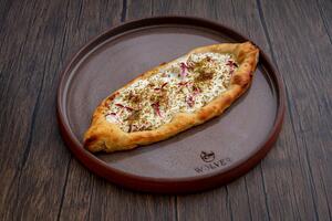 Drivu Turkish Za'atar Pide