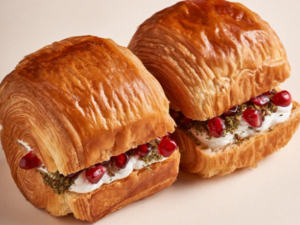 Drivu Labneh Zaatar Bun