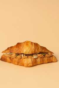 Drivu Peanut Jam & Seeds Croissant