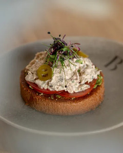 Drivu Spicy Tuna Sandwich