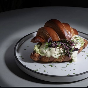 Drivu Avo Croissant