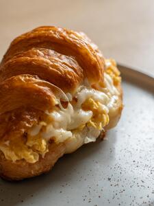Drivu Scrambled Eggs Croissant