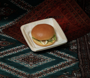 Drivu Zaatar Halloumi Burger برجر حلومي و زعتر