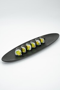 Drivu Avocado Maki (Vegetarian) (6 pieces)