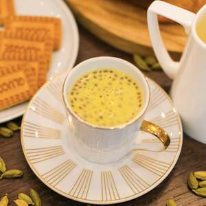 Drivu Habat Al Hamra with Custard 