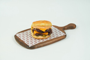 Drivu Angus Double Cheeseburger