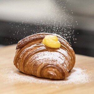 Drivu Custard Croissant