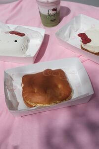 Drivu Hello Kitty Sando Sandwich