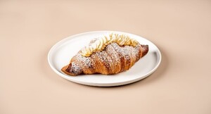 Drivu Almond Croissant