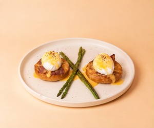 Egg Benedict - Truth Coffee sharjah