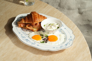 Drivu Gourmet Breakfast Croissant