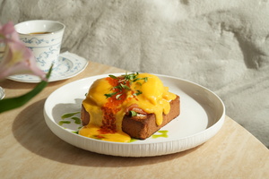 Drivu Eggs Benedict with Salmon