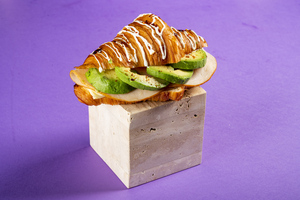 Drivu Croissants Turkey Avocado & Egg