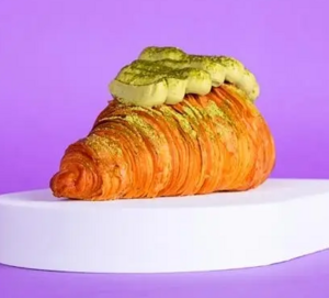 Drivu Matcha Croissant
