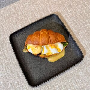 Drivu Croissant Benedict (with Hollandaise Sauce)