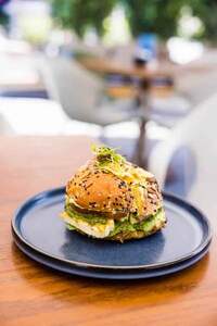 Drivu Grilled Halloumi Bagel