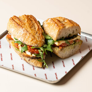 Drivu Mozarella & Tomato Sandwich