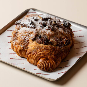 Drivu Sourdough Pecan Croissant