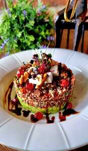 Drivu Quinoa Avocado Salad