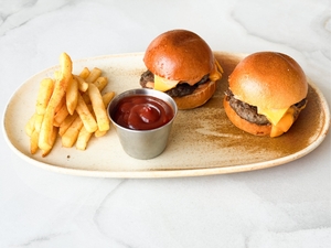 Slider Beef Burger - Late Lounge dubai