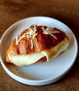 Drivu Cheese Croissant