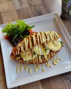 Drivu Egg Benedict With Croissant