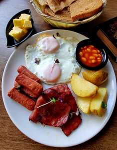 Drivu English Breakfast with Choice of Drink