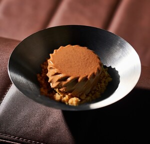 Drivu Pecan & Chocolate Mousse Cake